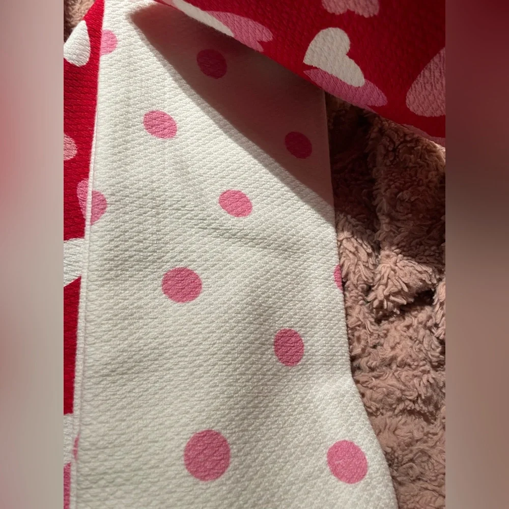 NWT Super Cute Kate Spade Valentine Hearts Kitchen Towels- Set 3